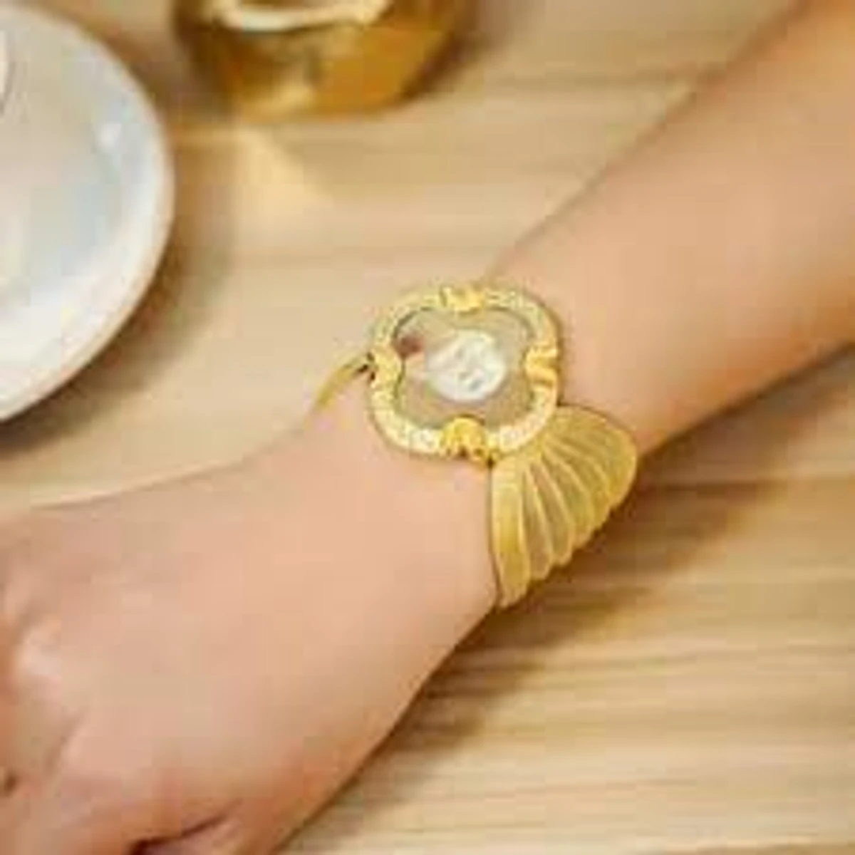 ELEGANT BUTTERFLY WATCH (Gold / Silver)